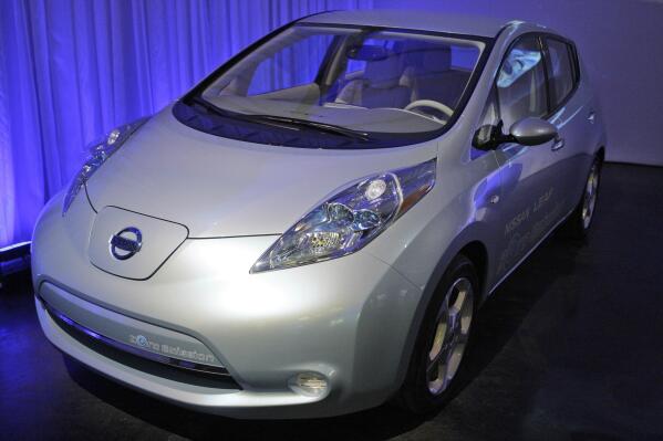 GM Nissan compete for best deal on electric car AP News